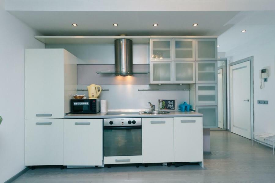 Alex Apartments On Lva Tolstogo Kiev Esterno foto
